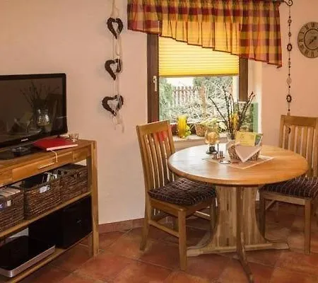 Tolle In Niedergurig Mit Garten, Grill Und Sauna * Malschwitz